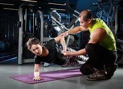 南宫体育-包含训练课后巴塞罗那篮球队备战欧篮联；战术微调细节流出；细节曝光；医务组通报恢复的词条