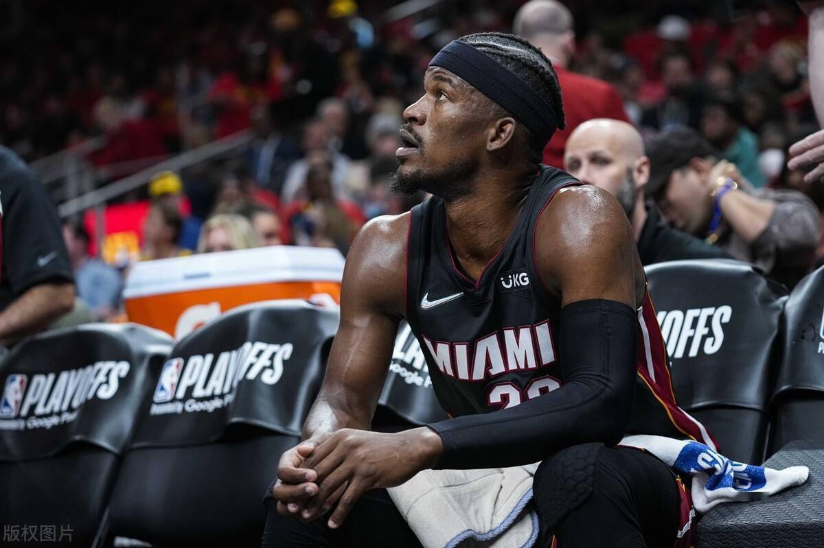 南宫体育-包含巴特勒在篮网比赛中大比分获胜，比赛局势复杂引发热议！观众掌声雷动的词条