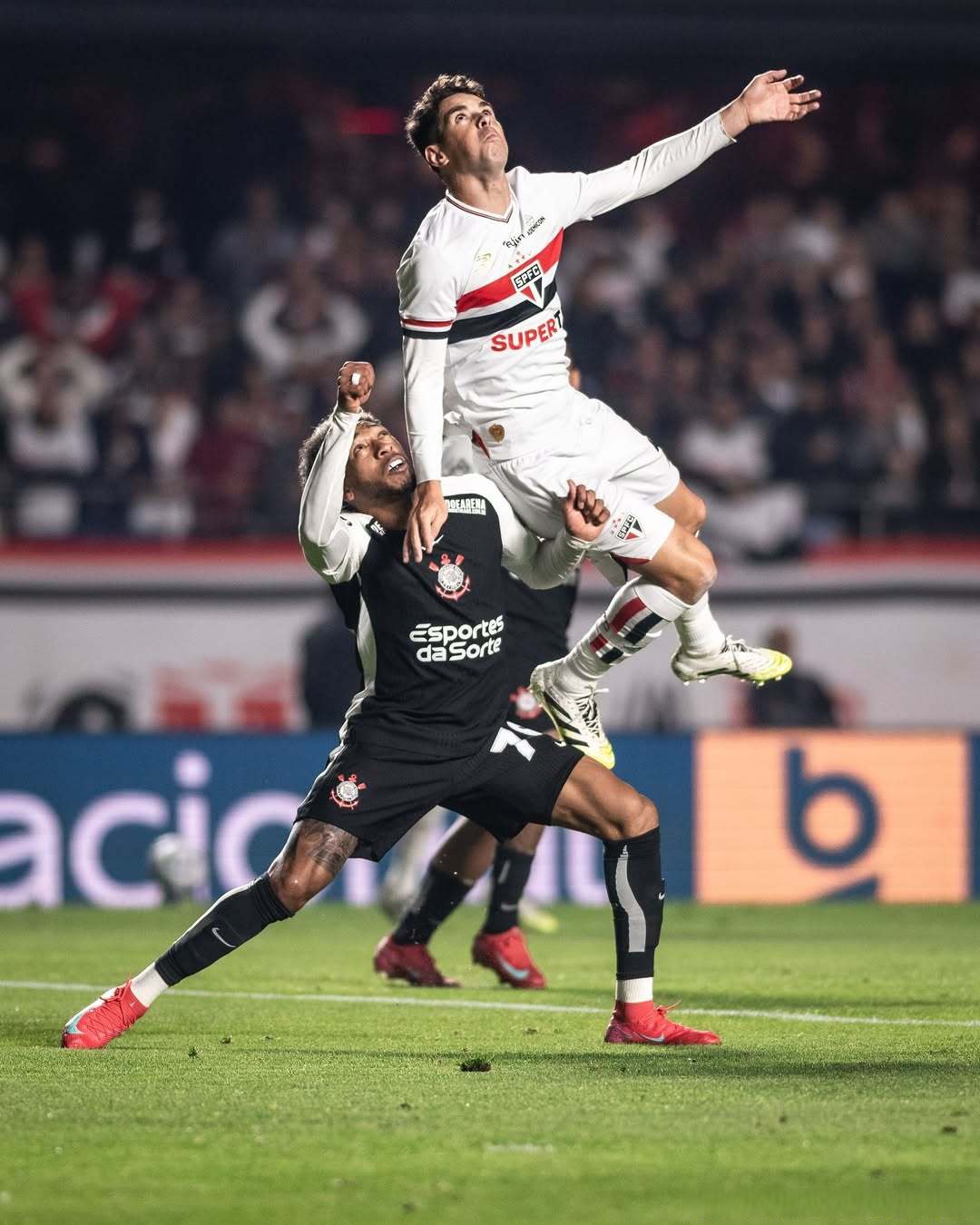 德罗巴巅峰对决，德约科维奇与70激战德国队分钟，挺进下一轮胜负难料！的简单介绍